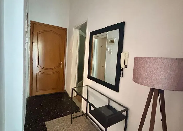 Apartment Modern Netflix Balcony Serres